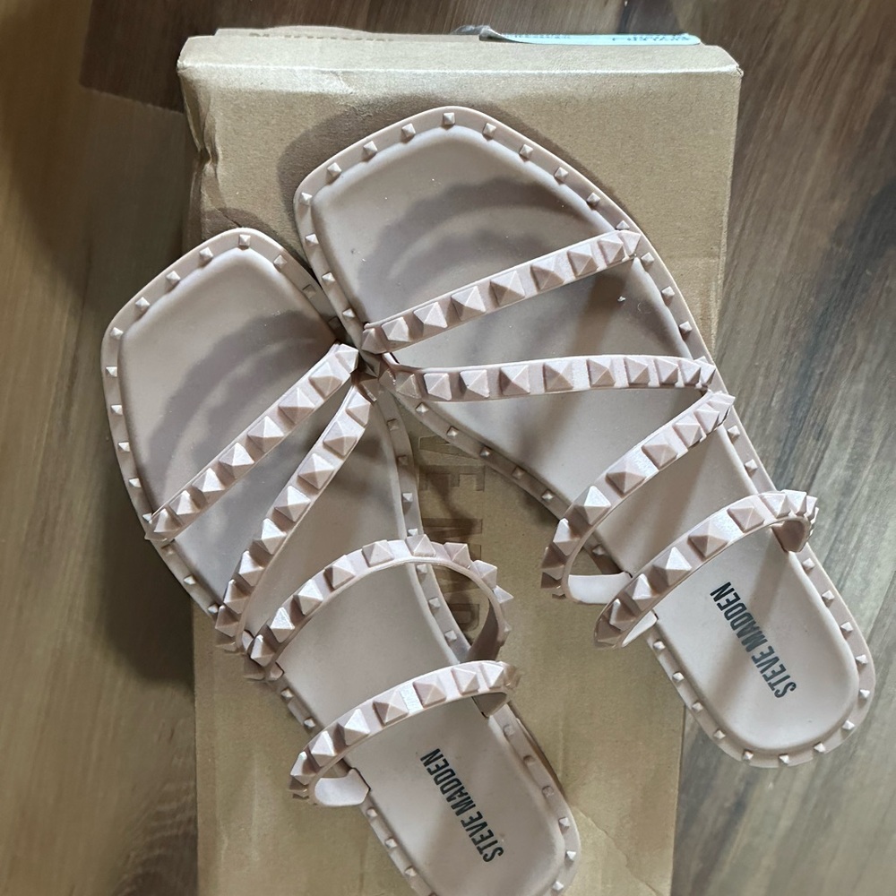 Steve Madden Women's Tan Sandals